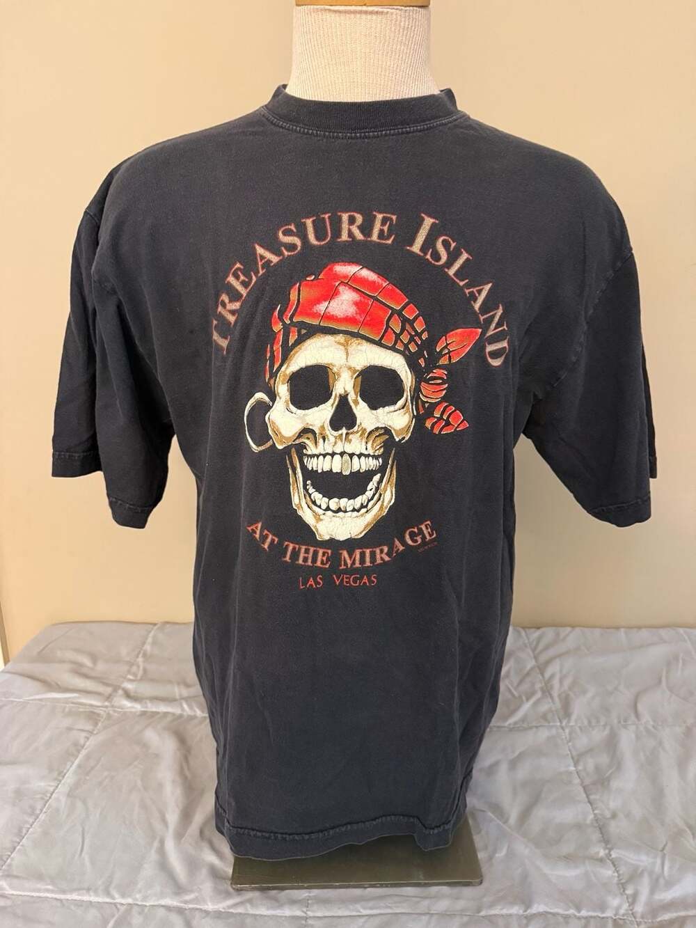 Treasure Island At The Mirage Las Vegas Skull Pirate T-Shirt Large